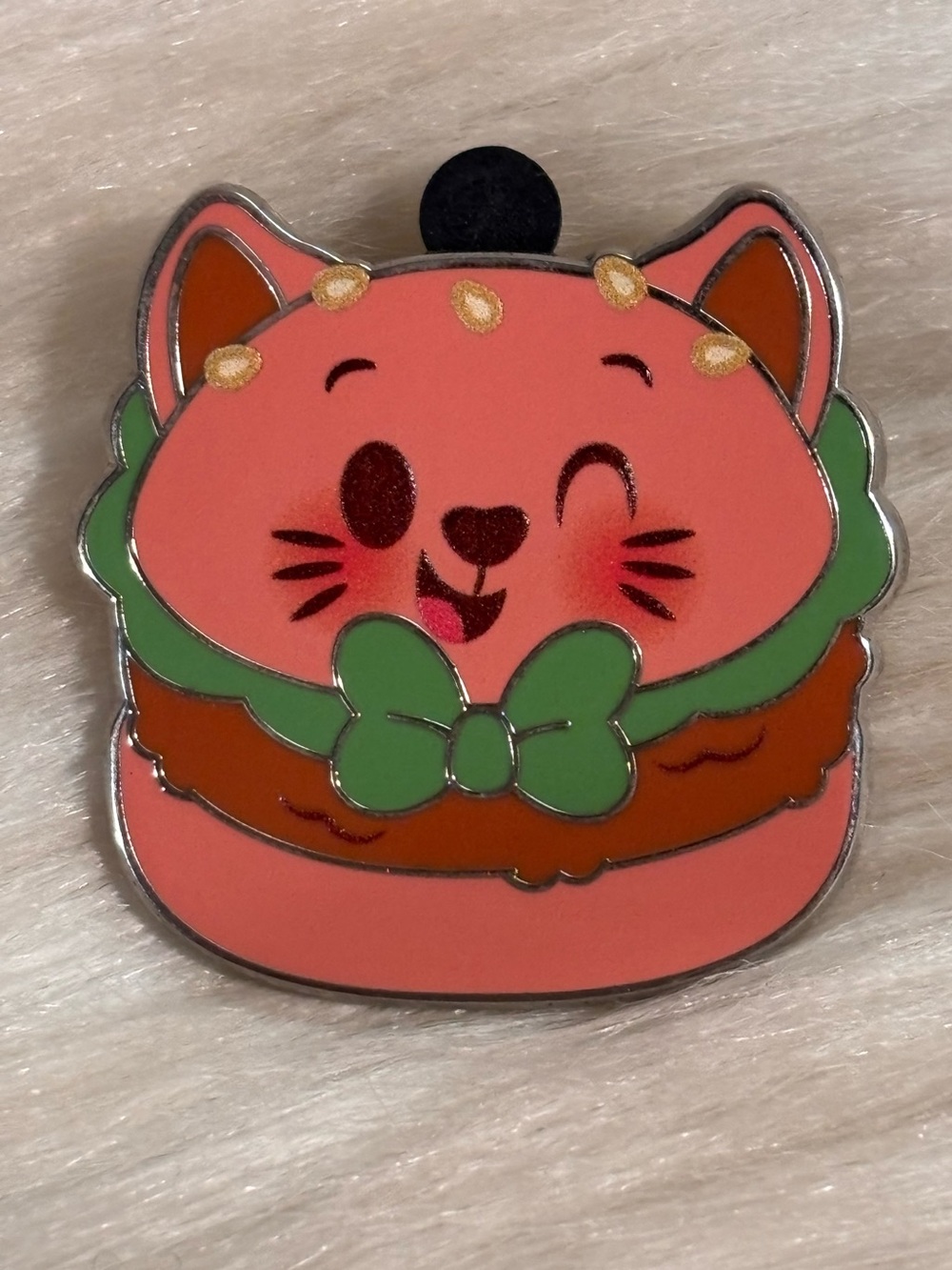 Disney O'Malley Fried Chicken Sandwich Aristocats Munchlings series 3 Pin